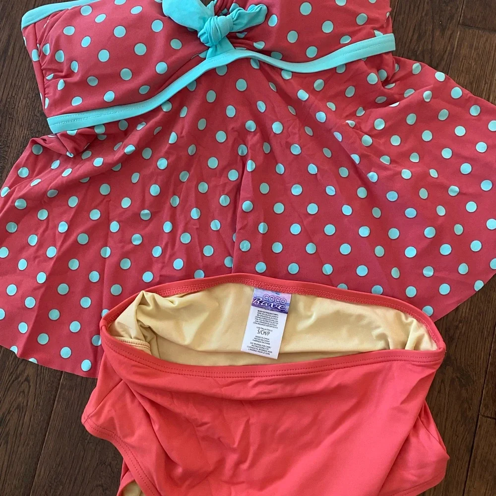 Swimsuit 2 piece size small by Coco Rave in like new condition. - Picture 5 of 5